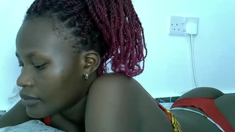 ESTHER online show from 03.03.25