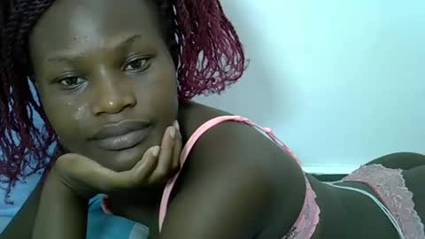 ESTHER online show from 03.05.25