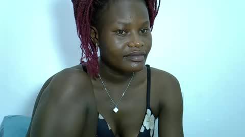 ESTHER online show from 03.07.25