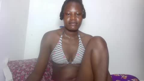 ESTHER online show from 11.04.25