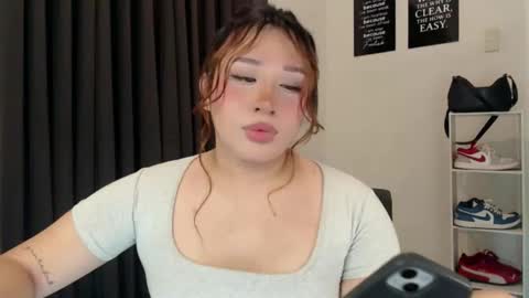 Snapshot of darcy_world chatting on 09.10.25 DARCY online show from 09.10.25