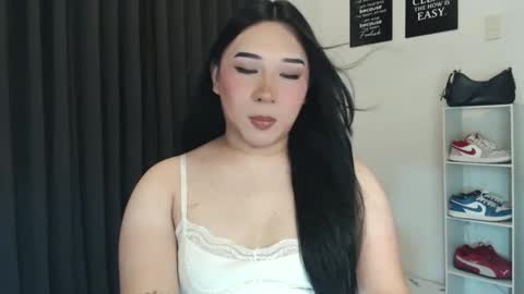 Snapshot of darcy_world chatting on 09.25.25 DARCY online show from 09.25.25