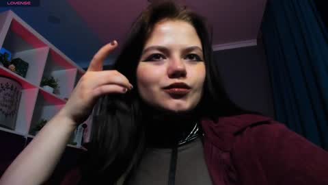 Snapshot of darina_wilson chatting on 01.28.25 Dari the it woman online show from 01.28.25