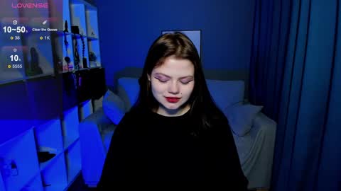 Snapshot of darina_wilson chatting on 02.19.25 Dari the it woman online show from 02.19.25