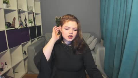 Snapshot of darina_wilson chatting on 03.07.25 Dari the it woman online show from 03.07.25
