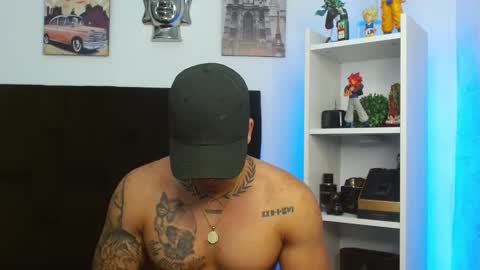 Darius Phoenix  online show from 01.05.25