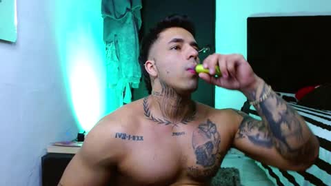 Darius Phoenix  online show from 11.06.25