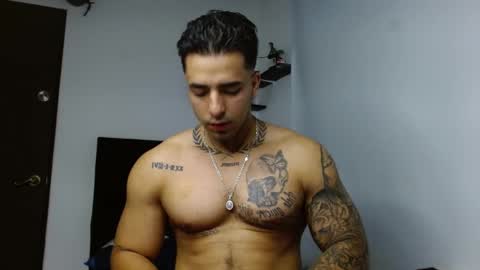 Darius Phoenix  online show from 02.01.26