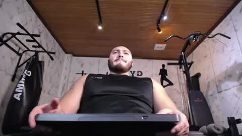 Snapshot of darius_wolfe chatting on 05.11.26 Darius online show from 05.11.26