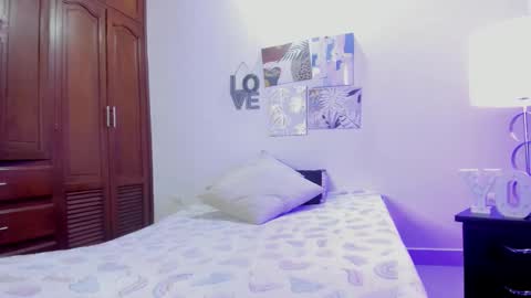 dark_angell77 online show from 10.17.25