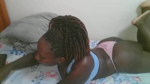 Snapshot of dark_chocoloate chatting on 03.19.26 coco online show from 03.19.26