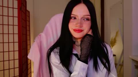 Snapshot of dark_diva chatting on 06.12.26 Diva online show from 06.12.26