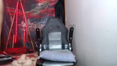 dark_doll5 online show from 01.25.25