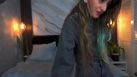 dark_dominika online show from 05.12.26