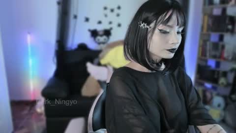 Snapshot of dark_ningyo chatting on 06.14.26 Dafne online show from 06.14.26