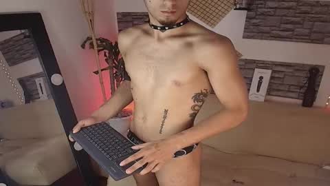 Snapshot of dark_rosse1 chatting on 01.19.26 rosse online show from 01.19.26