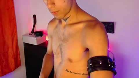 Snapshot of dark_rosse1 chatting on 03.01.26 rosse online show from 03.01.26