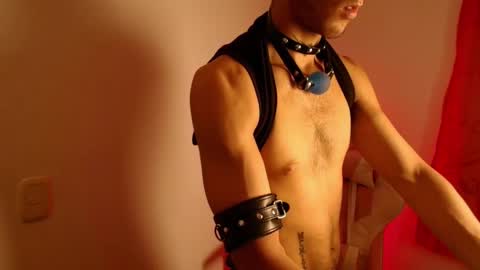 Snapshot of dark_rosse1 chatting on 03.25.26 rosse online show from 03.25.26