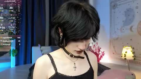 Snapshot of dark_vamp_ chatting on 03.01.25 Vamp  online show from 03.01.25