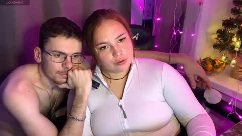 Snapshot of darkcharm1 chatting on 12.15.25 darkcharm1 online show from 12.15.25