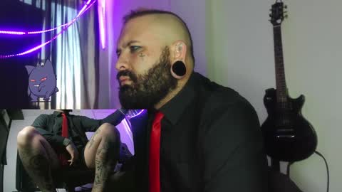 darkclothes online show from 01.01.25