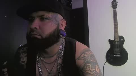 darkclothes online show from 01.04.25