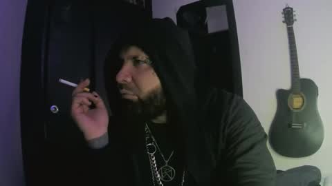 darkclothes online show from 01.05.25