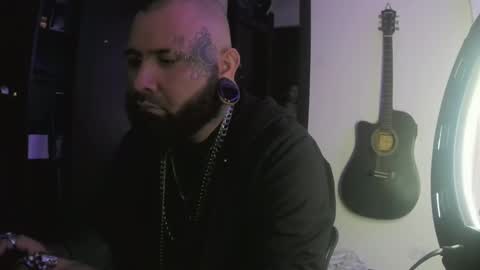 darkclothes online show from 01.05.25