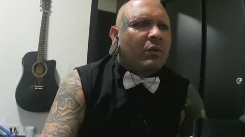 darkclothes online show from 01.20.25