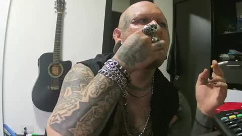 darkclothes online show from 01.21.25