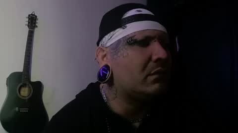 darkclothes online show from 01.25.25