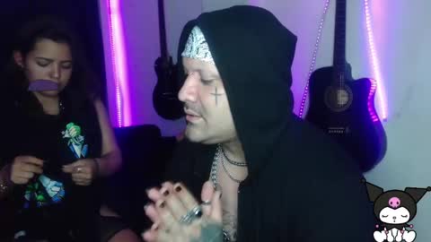 darkclothes online show from 01.27.25