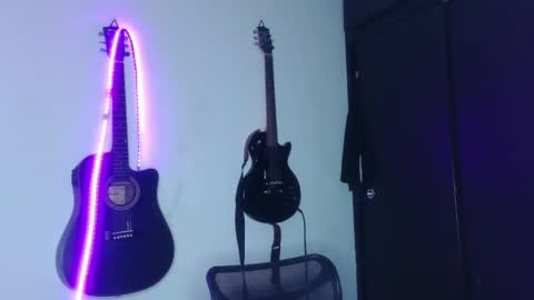 darkclothes online show from 02.01.25