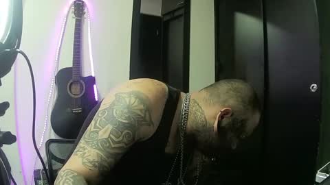 darkclothes online show from 02.08.25