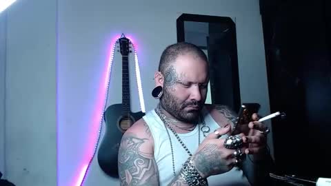 darkclothes online show from 02.15.25