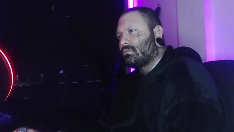 darkclothes online show from 02.23.25