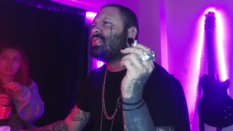 darkclothes online show from 02.26.25