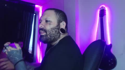 darkclothes online show from 02.26.25