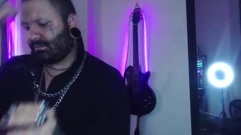 darkclothes online show from 02.27.25