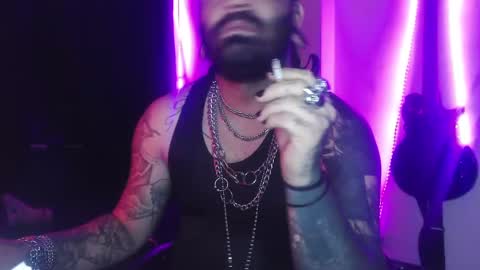 darkclothes online show from 02.28.25