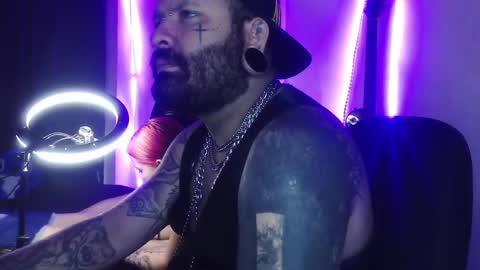 darkclothes online show from 03.04.25