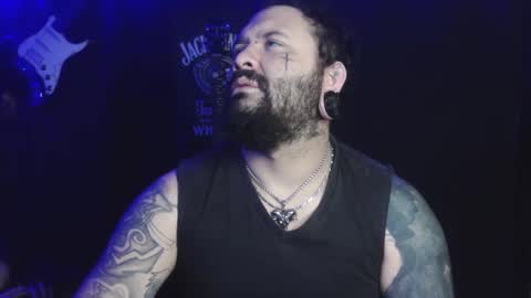 darkclothes online show from 09.17.25