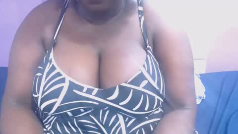 Snapshot of darkgiantmelanin chatting on 04.13.26 darkgiantmelanin online show from 04.13.26