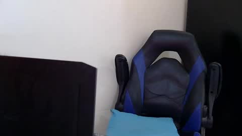 Snapshot of darkkras chatting on 05.19.26 Darkkras online show from 05.19.26