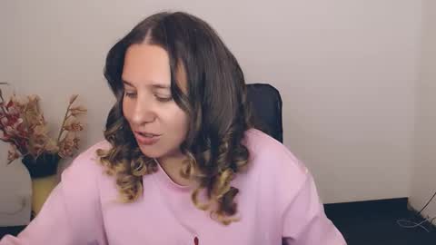 Snapshot of darklure_ chatting on 09.14.25 Anna online show from 09.14.25