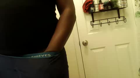 Snapshot of darkmel99 chatting on 10.28.25 Darkmel99 online show from 10.28.25