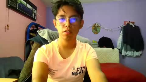 Snapshot of darknex_ chatting on 06.20.26 Jose Ian online show from 06.20.26
