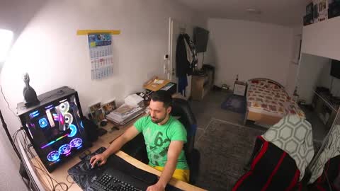 Snapshot of darkschneider_ chatting on 12.04.24 darkschneider_ online show from 12.04.24