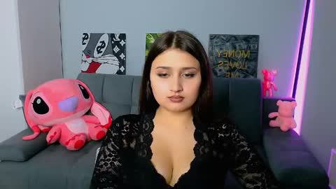 Amelie online show from 04.15.26