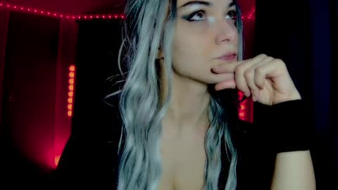 Snapshot of darkskullmistress chatting on 06.04.26 roseredgoddess online show from 06.04.26